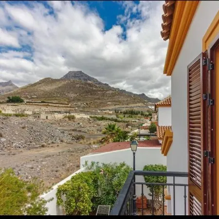 Juliet Villa