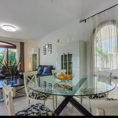 Juliet Villa *
